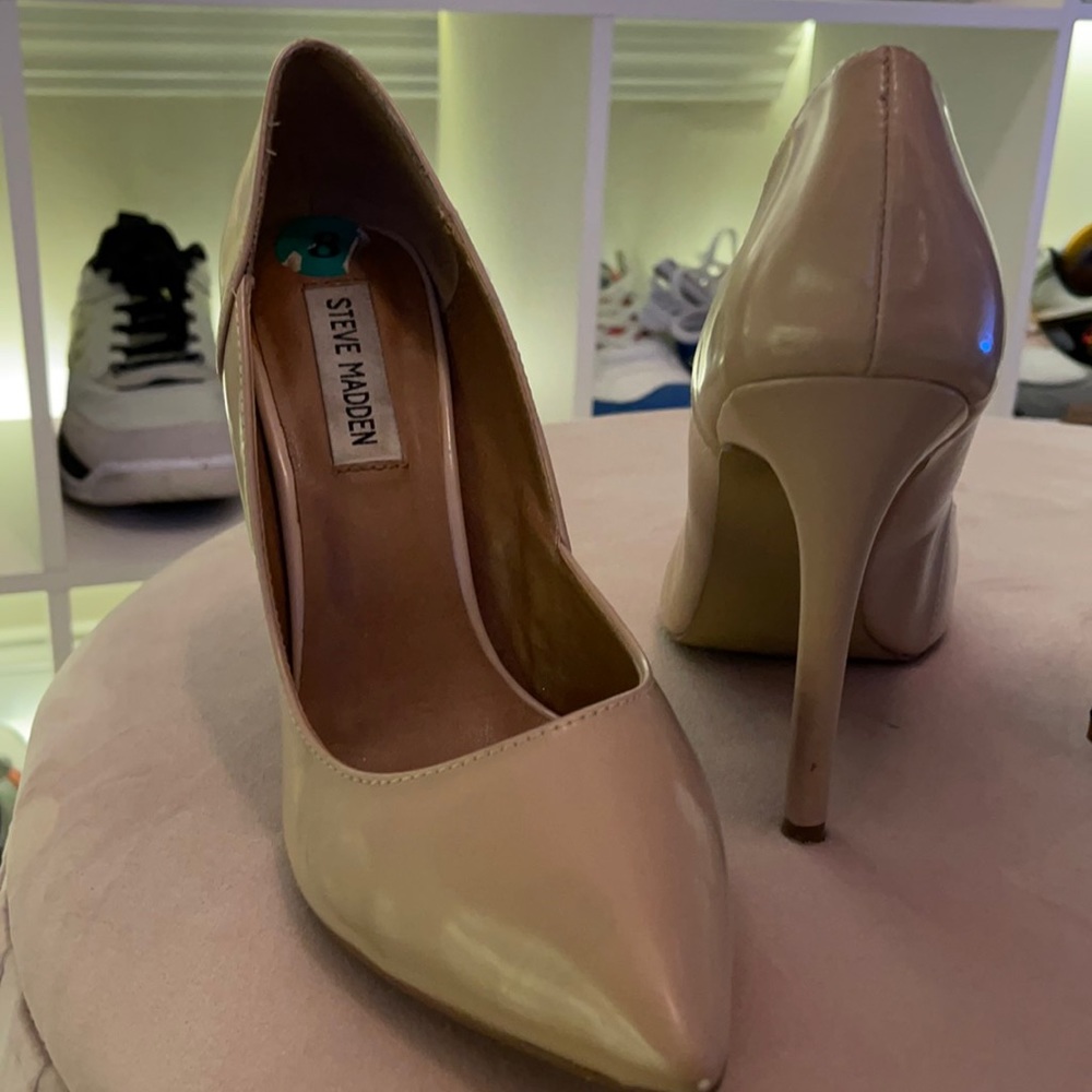 REPOSH Nude Steve Madden Heels